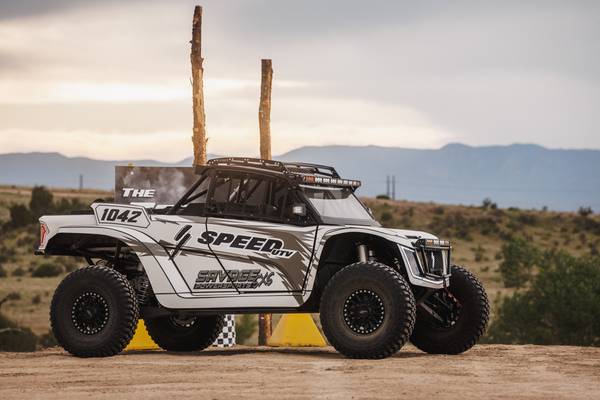 The 1042 Speed UTV at The Gauntlet sign